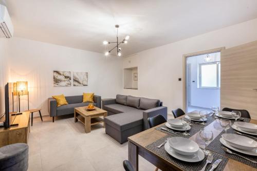 Pool Apartment - image 2