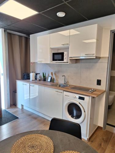 Beautiful studio 14 F in chic neighborhood in center, Rotterdam