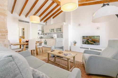 Townhouse with puig de María view by homevillas360, Pollensa (foto 4)