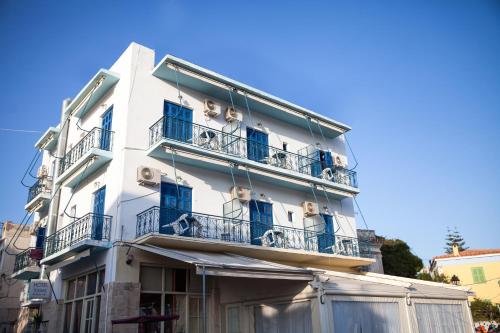 Togias Hotel in Aegina
