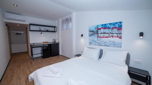 Lake Pearls in Virpazar