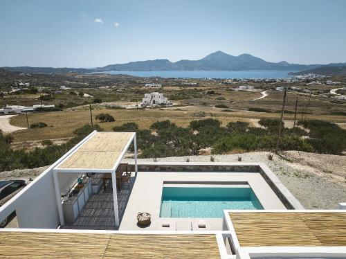 Näkymä ulkoa, Dot Milos in Milos Island