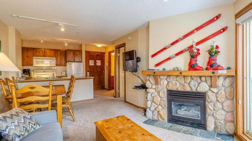 Fireside Lodge #315 By Bear Country - Accommodation - Sun Peaks