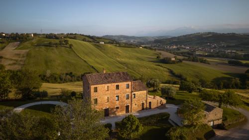  La Sorgente Del Beato in Loro Piceno