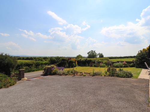West Croft - image 7