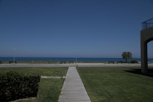 Villa Elias on the beach with pool