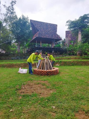 Kebun Hanoman Camping Ground in Tohkuning