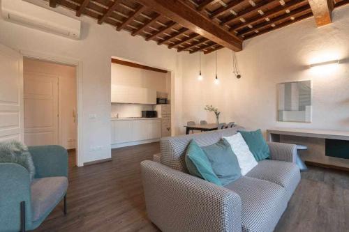 Elegant Green Apartment In San Gallo Firenze, Florencie