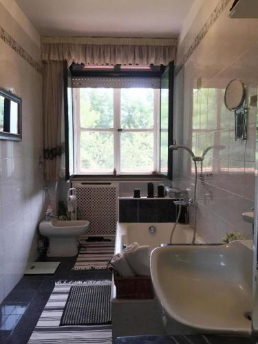 Ванна кімната, CASA Lux in Серравалле-Пістоїєзе
