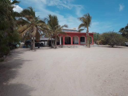 Beachfront house in a beatiful n' perfect location