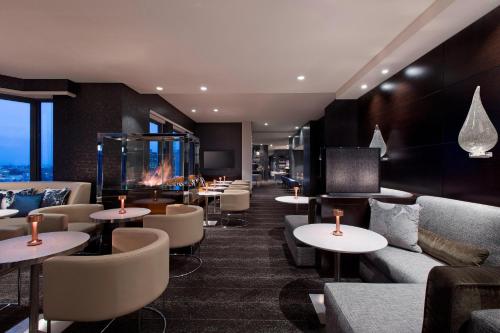 Bar/lounge, Sheraton Grand Sydney Hyde Park in Sydney