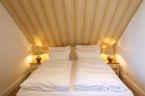 1 double bed