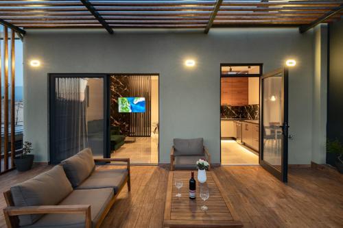 Balcony/terrace, Maison 4 Seasons in Mpournias