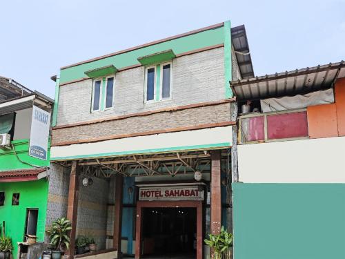 OYO 92470 Hotel Sahabat 2