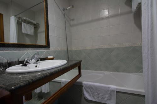 Tirontillana Tirontillana