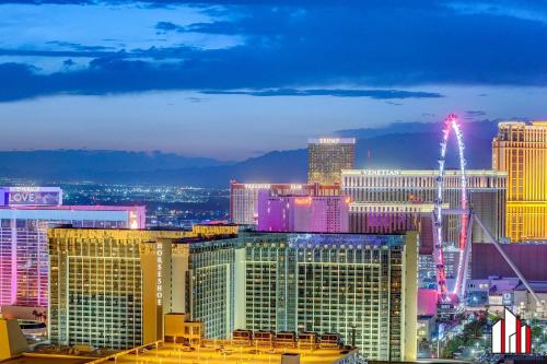 MGM Signature-34-821 1Br2Ba F1 Strip View Balcony, Las Vegas (photo 8)