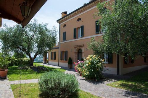 Villa Fiore nel Borgo d'Arte Novilara by Yohome - Accommodation - Novilara