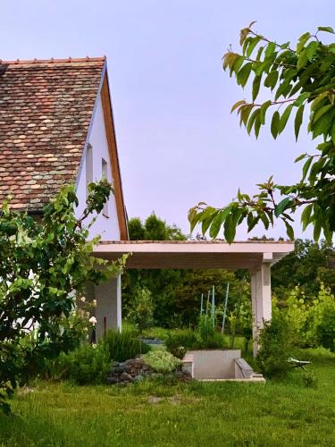 Cheerful Cottage at Balatonfelvidek Dörgicse