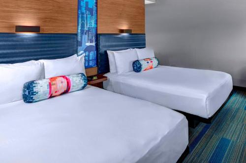 Aloft, Guest room, 2 Queen