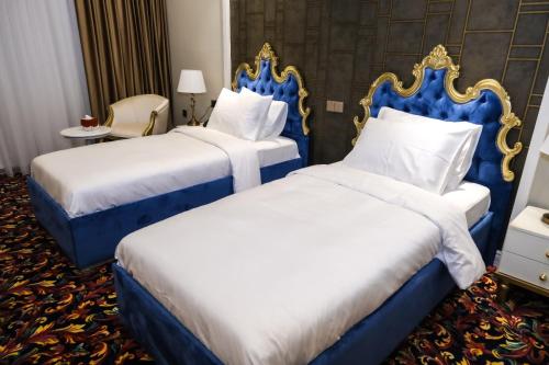 Deluxe Twin Room image 2