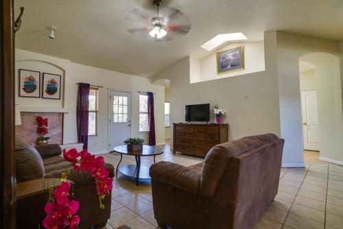 Convenient Las Cruces Home with Patio and Grill! in 聖思多羅