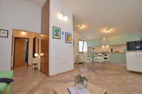 House MARLU - image 8