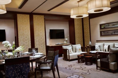 Εστιατόριο, Renaissance Wuhan Hotel in Γουχἀν