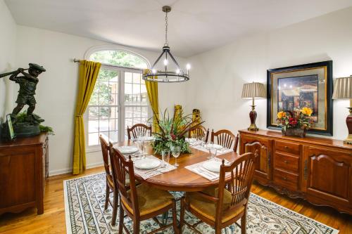 Hot Springs Village Golf Getaway with Deck! in Hot Springs Village, USA