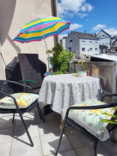ระเบียง/ชานเรือน, Ferienwohnung Haus Luzia in ดุงเงนไฮม์