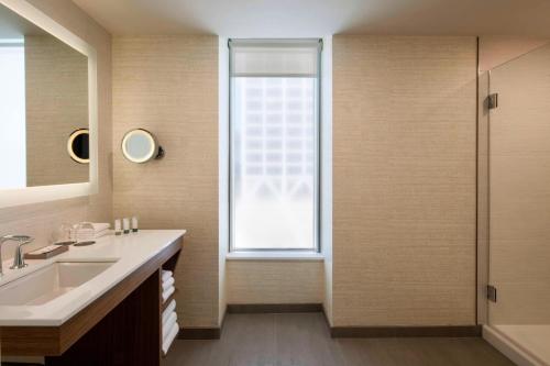 The Westin Milwaukee - image 2