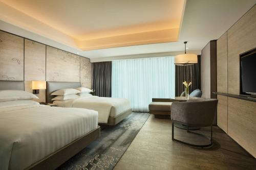 Guest room, 2 Double, City view room in Yogyakarta Marriott Hotel