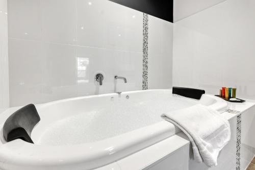 Wrenfield Cottages in แมรีส์วิลล์