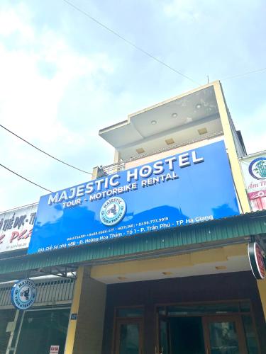 Majestic Hostel - Tour & Motorbike Rental, Ha Giang