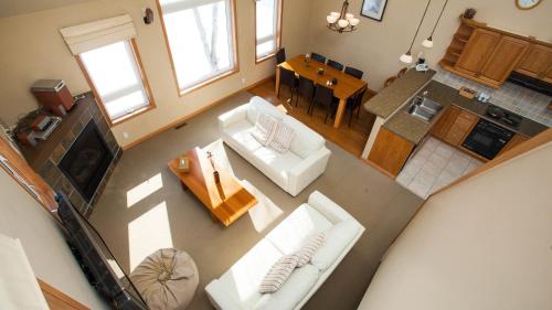 Niseko Alpine Apartments