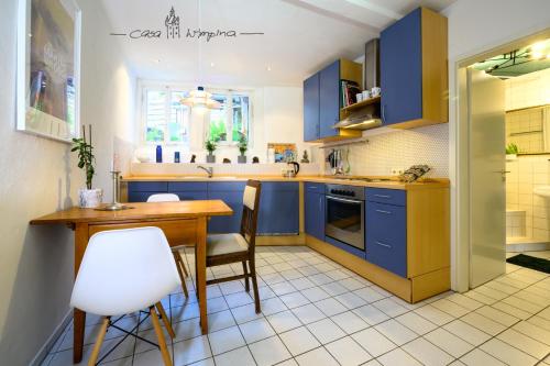مطبخ, Casa Wimpina - geschmackvolles Appartement im Herzen der Altstadt in Bad Wimpfen