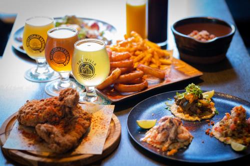 The Villa & Barrel Lounge - 레스토랑