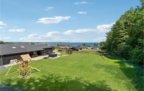  Stunning Home In Sjlund With Sauna, 4 Bedrooms And Wifi, Pension in Sjølund