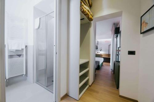 Superior Triple Room image 5