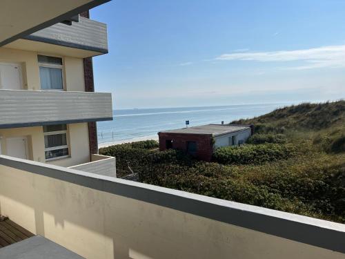 WoogeTraum - Traumwohnung mit Meerblick direkt am Strand - image 5