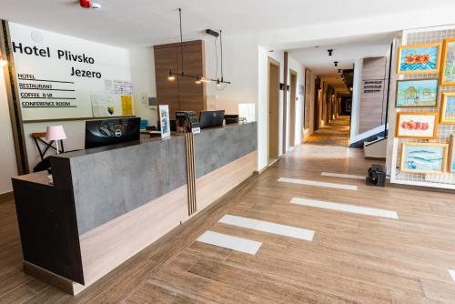 设施服务, Hotel Plivsko jezero in 亚伊采