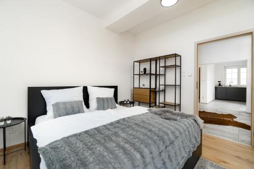 Beautiful Apartments With Parking In a Quiet Location photo 1