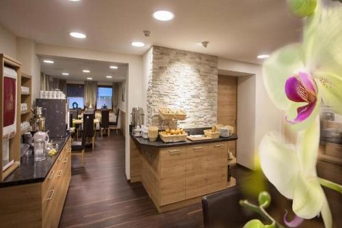 אוכל ומשקאות, Garni Hanni in לנגנפלד