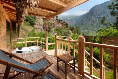 Double Room with Balcony and Sea View