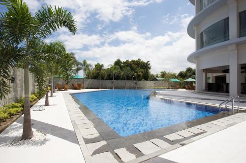 สระว่ายน้ำ