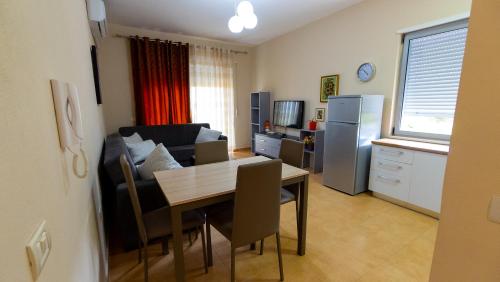 Konyha, Miloen Residence Gjiri I Lalzit in Plazhi San Pietro