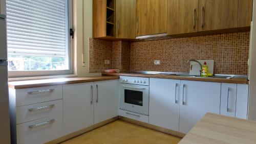 Konyha, Miloen Residence Gjiri I Lalzit in Plazhi San Pietro