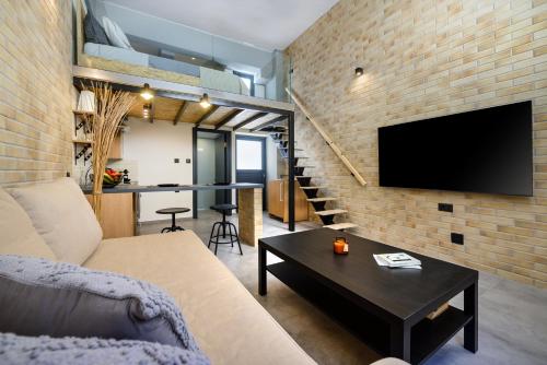 Loft 2