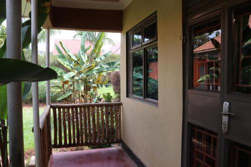 Entree, Henotes B&B in Kamuli