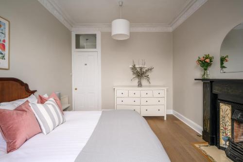 The New Town Lookout by Calton Living, Эдинбург (фото 10)