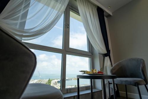 Newarise Hotel in Різе